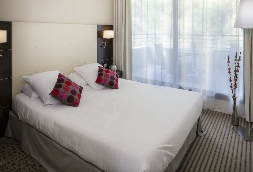 هتل Mercure Aix En Provence La Duranne Gare Tgv