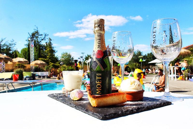 فندق Best Western Plus Le Canard Sur Le Toit