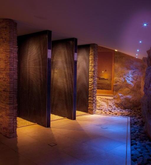 ホテル Campiglio Bellavista