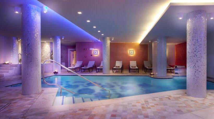 ホテル Campiglio Bellavista