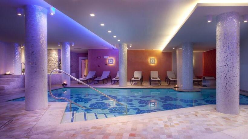 ホテル Campiglio Bellavista