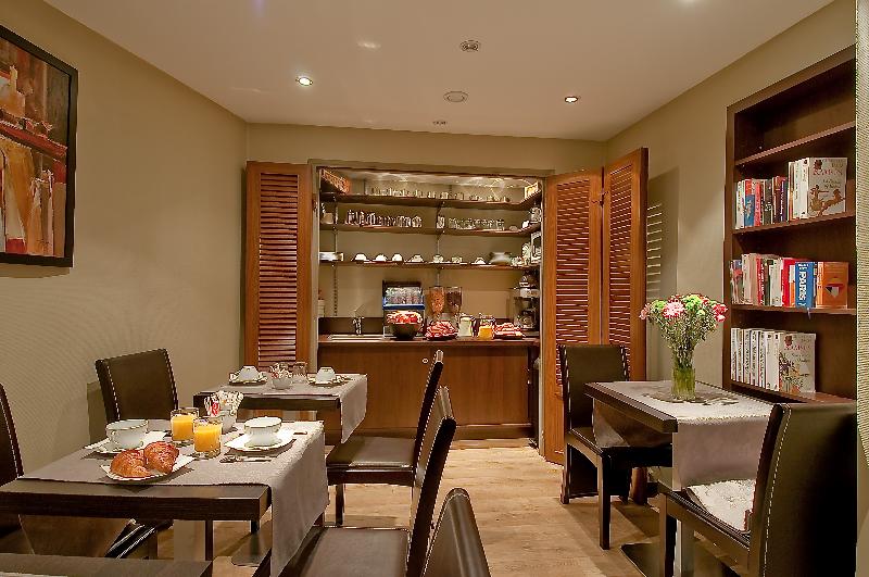 هتل De France Quartier Latin