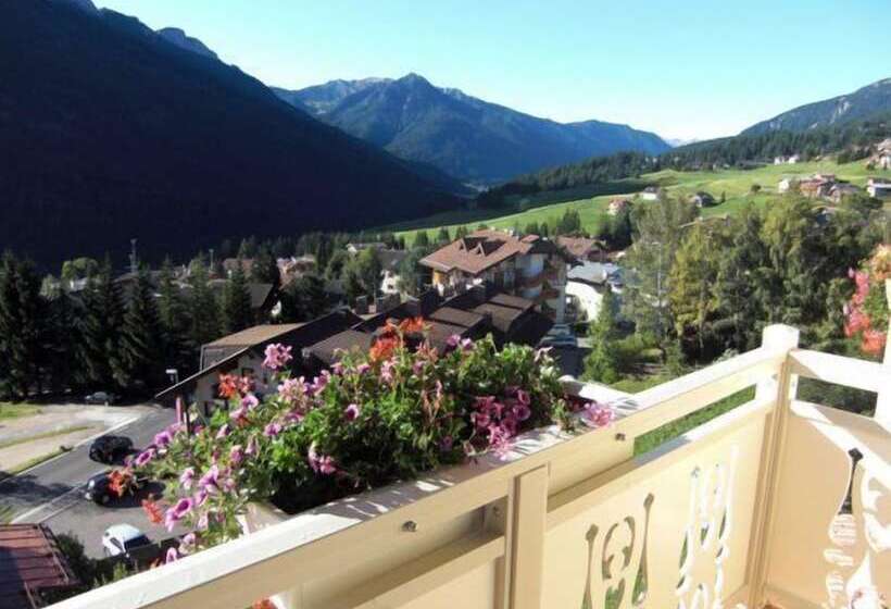 فندق Dolasilla Park