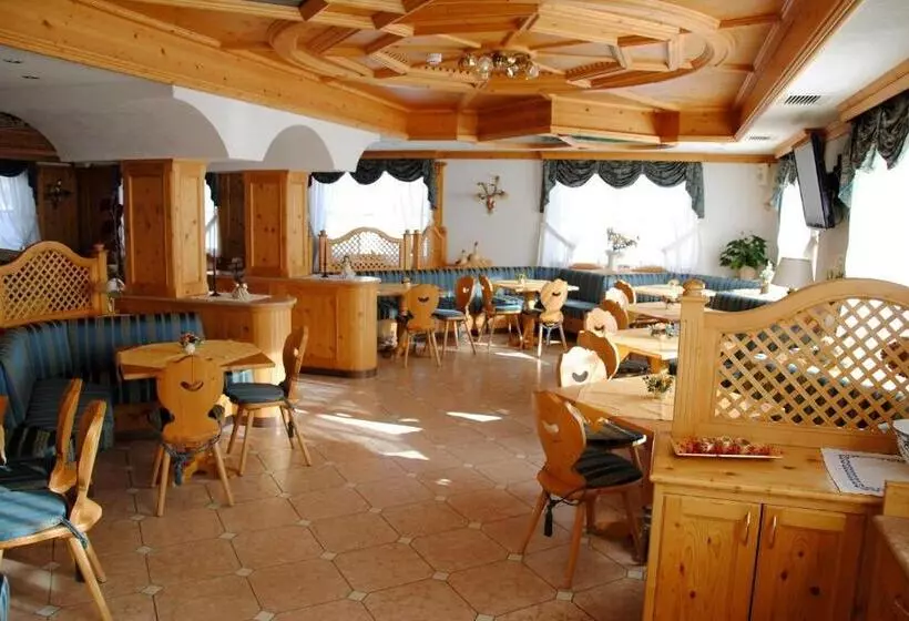 فندق Dolasilla Park