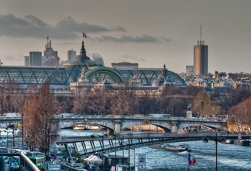 ホテル Du Quai Voltaire