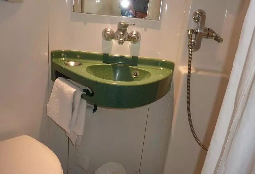 هتل Eco Relais Pau Nord