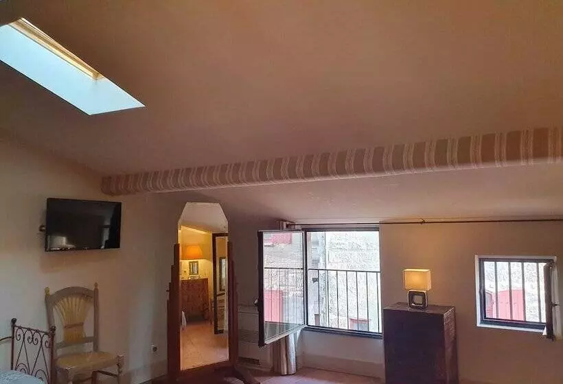 Отель Hostellerie Provençale