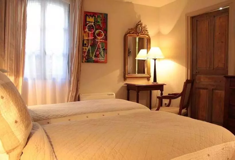 Отель Hostellerie Provençale