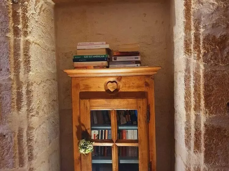 Отель Hostellerie Provençale