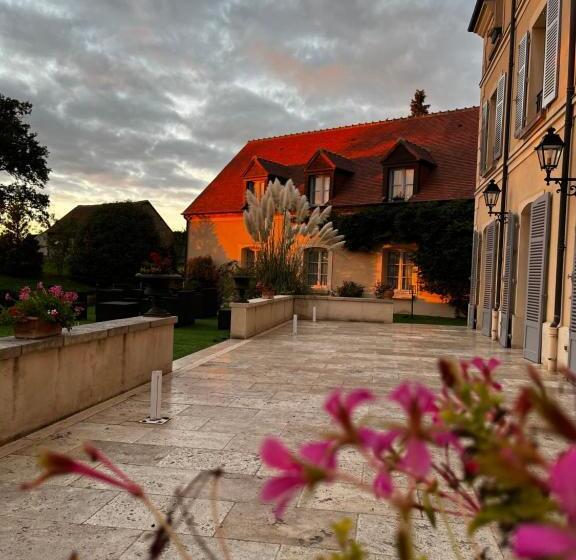 Отель Hôtel Et Restaurant Domaine De L Orangerie