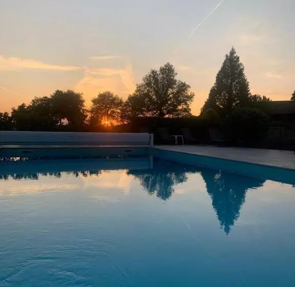 酒店 Hôtel Et Restaurant Domaine De L Orangerie