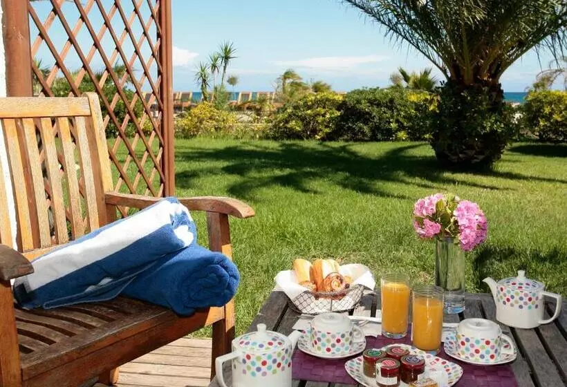 בית מלון כפרי Hôtel Pineto