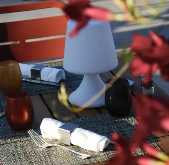 בית מלון כפרי Hôtel Pineto