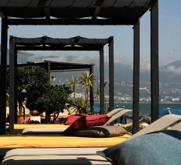 בית מלון כפרי Hôtel Pineto