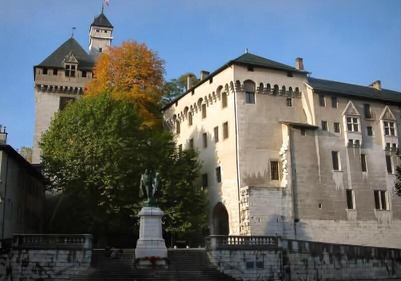 בית מלון כפרי Ibis Styles Chambéry Centre Gare