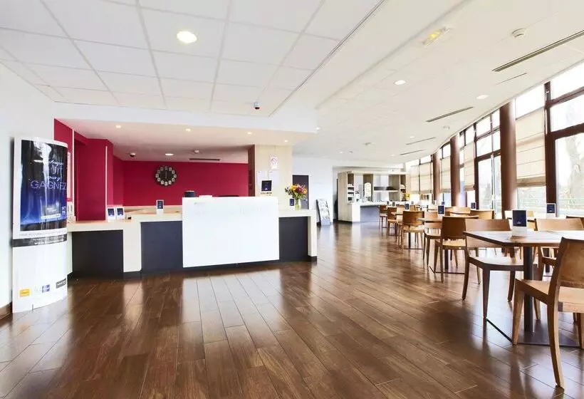 Отель Kyriad Viry Chatillon