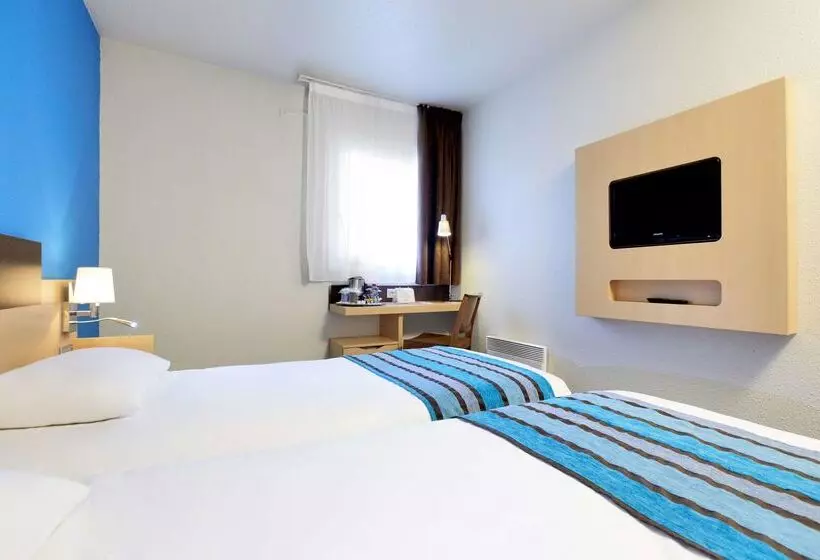 Отель Kyriad Viry Chatillon