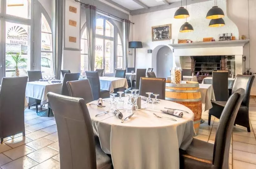 ホテル Les Palmiers