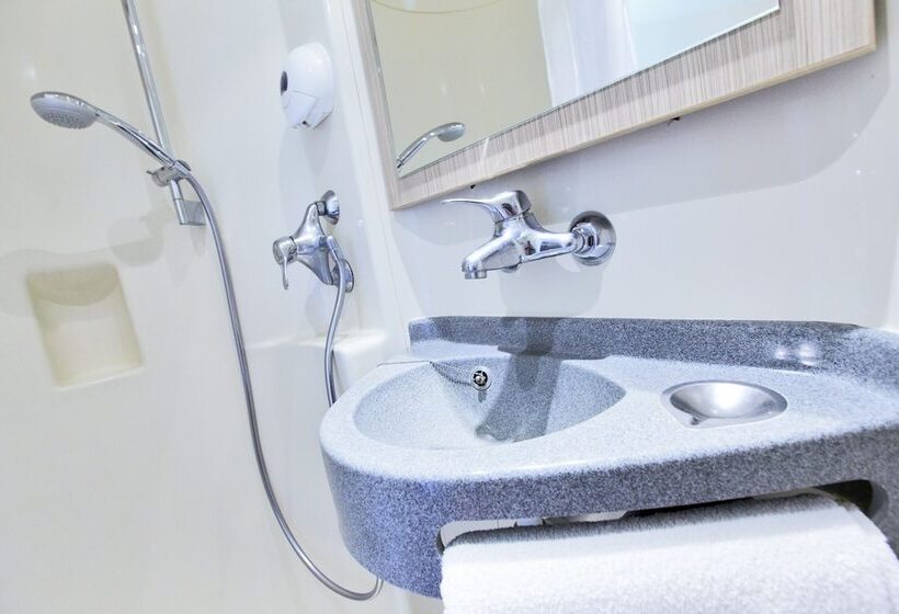 Hotel Premiere Classe Dunkerque Est  Armbouts Cappel