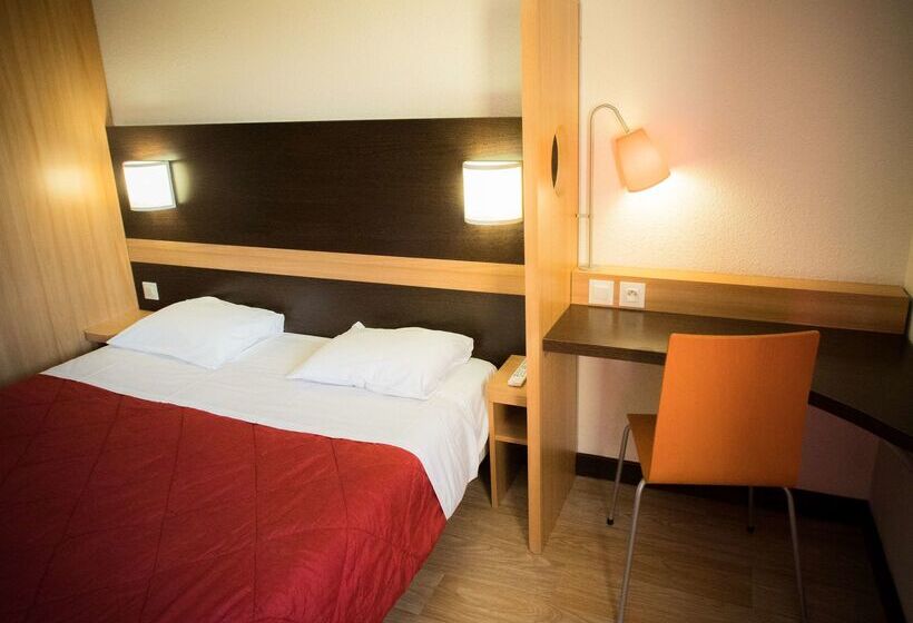 Отель Premiere Classe Lisieux