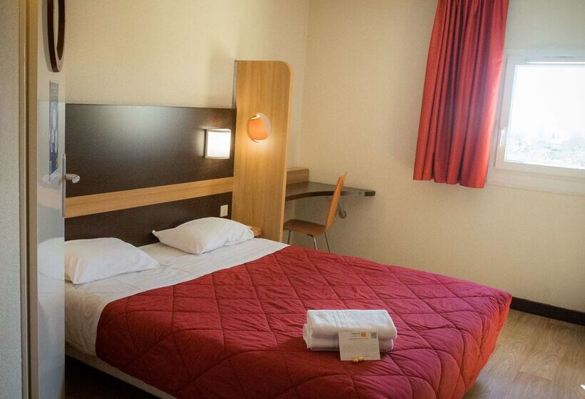 Отель Premiere Classe Lisieux