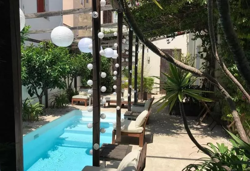 Отель Saintcharles