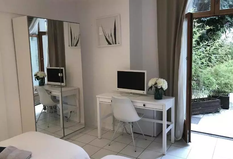 Отель Saintcharles