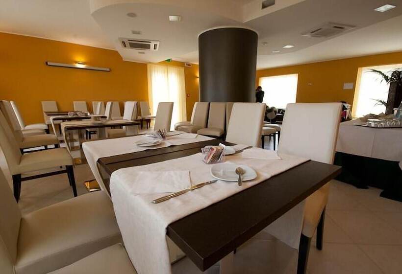 Hotel Sant'alphio Palace