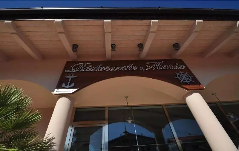 בית מלון כפרי Villa Elena