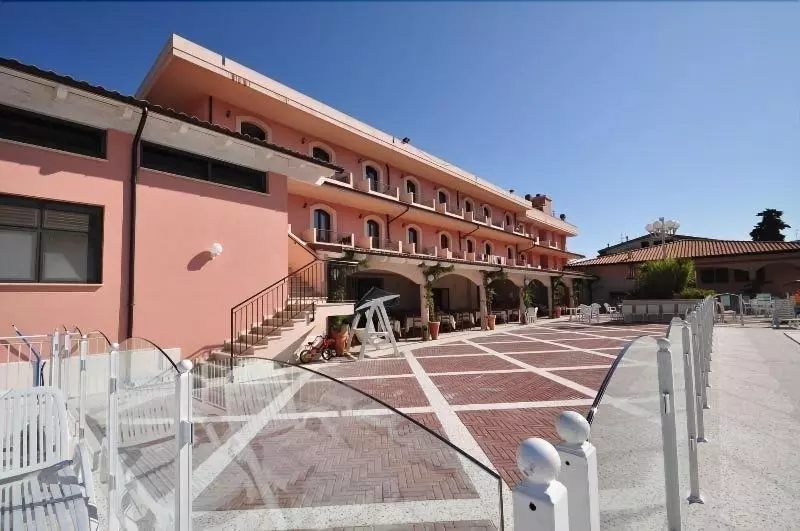 בית מלון כפרי Villa Elena