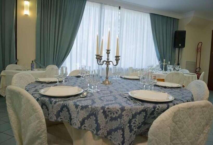 Отель Villa Elena