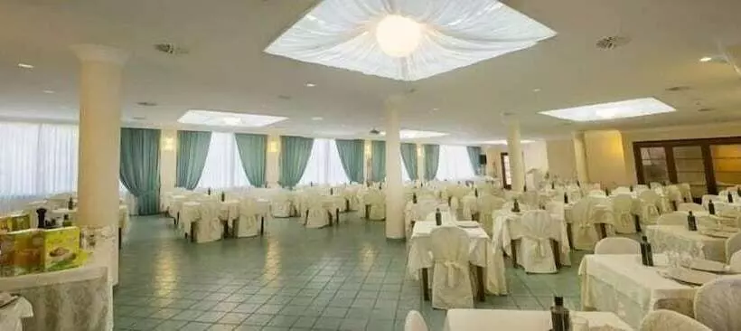 בית מלון כפרי Villa Elena