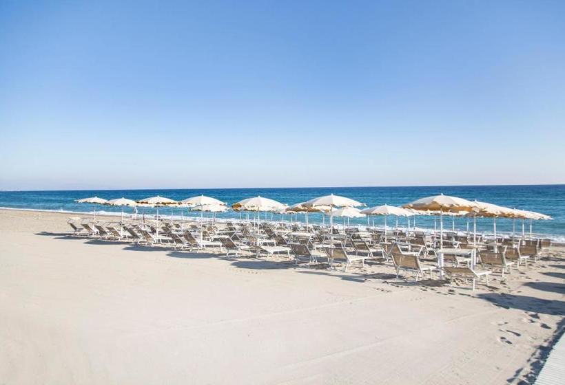 Отель Village Paradise