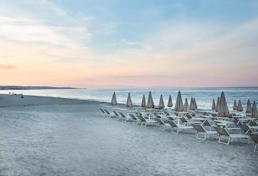 ホテル Village Paradise