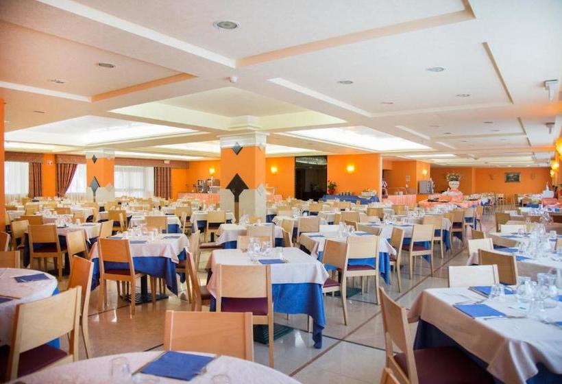 Отель Village Paradise