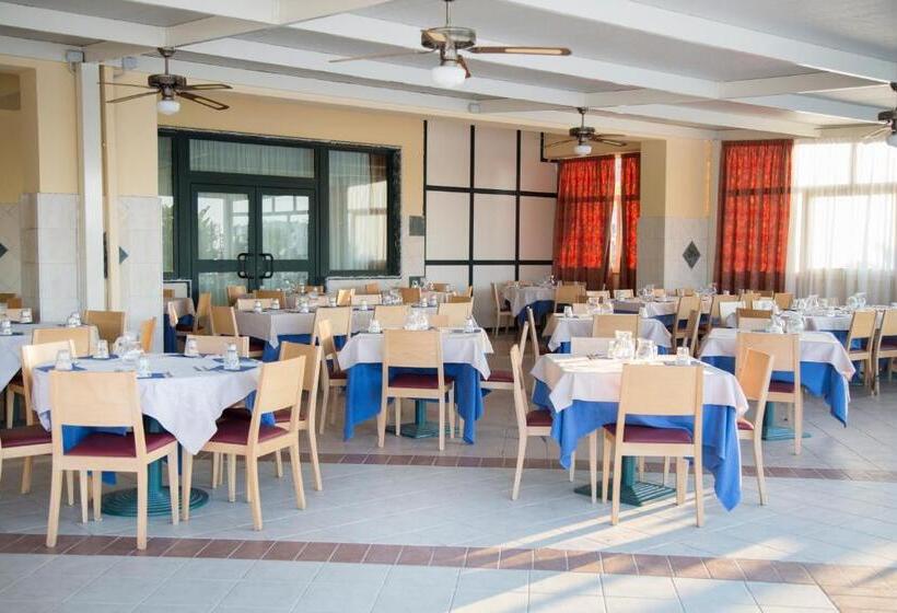 Отель Village Paradise