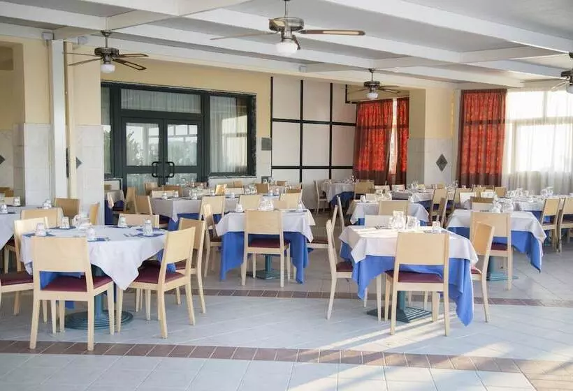 ホテル Village Paradise