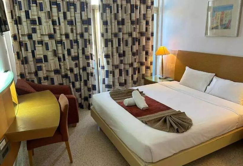 استراحتگاه The St. George’s Park