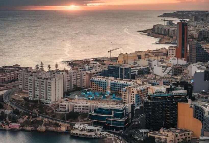 Lomakeskus The St. George’s Park