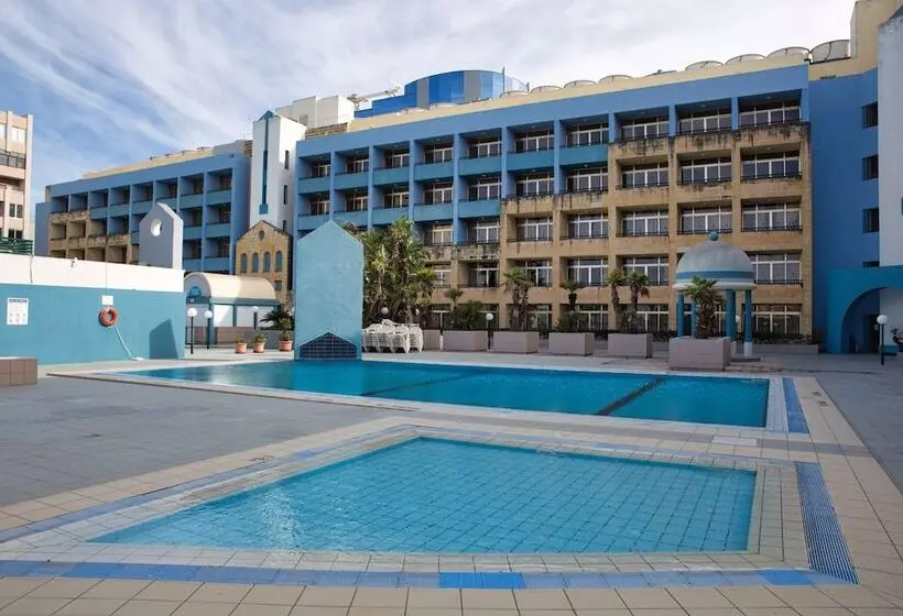 استراحتگاه The St. George’s Park