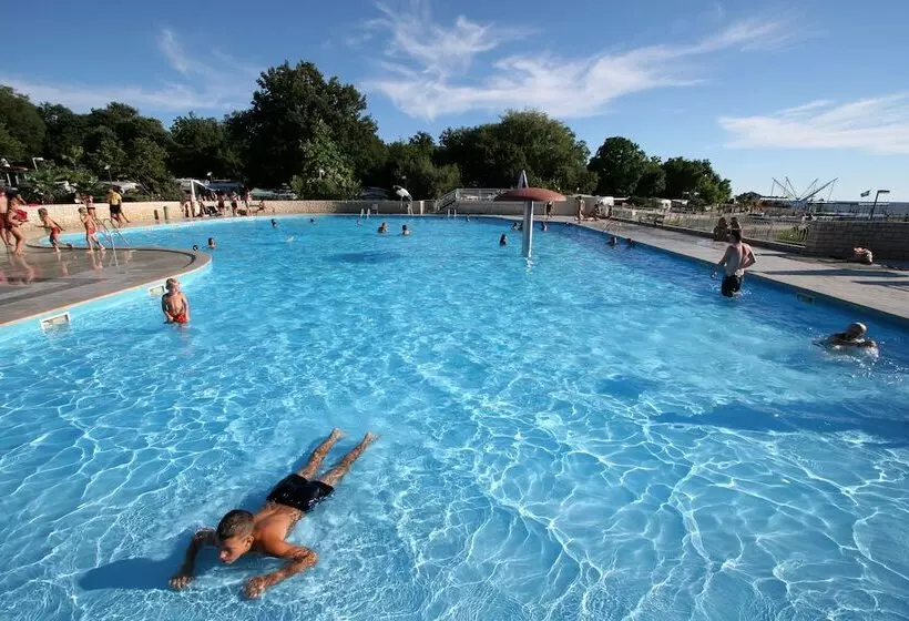 Apartments Astra Plava Laguna