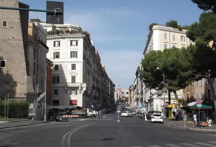 تختخواب و صبحانه Anne & Mary