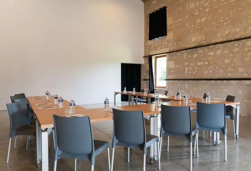 Отель Domaine Du Normandoux, The Originals Relais