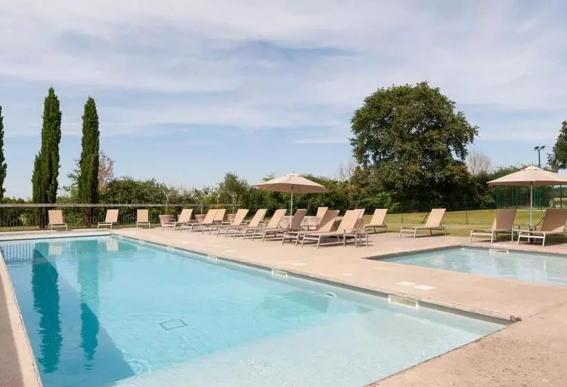 Отель Domaine Du Normandoux, The Originals Relais