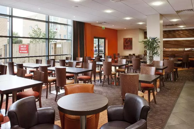 ホテル Holiday Inn Express Slough By Ihg