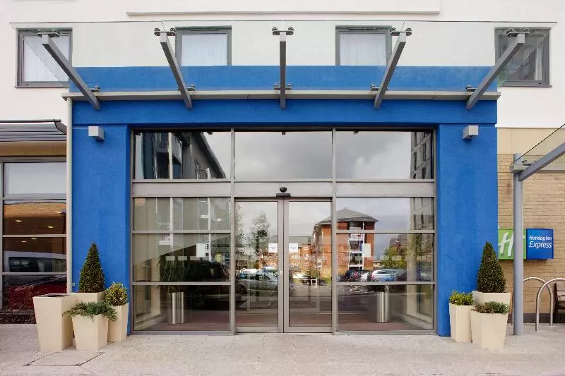 ホテル Holiday Inn Express Slough By Ihg