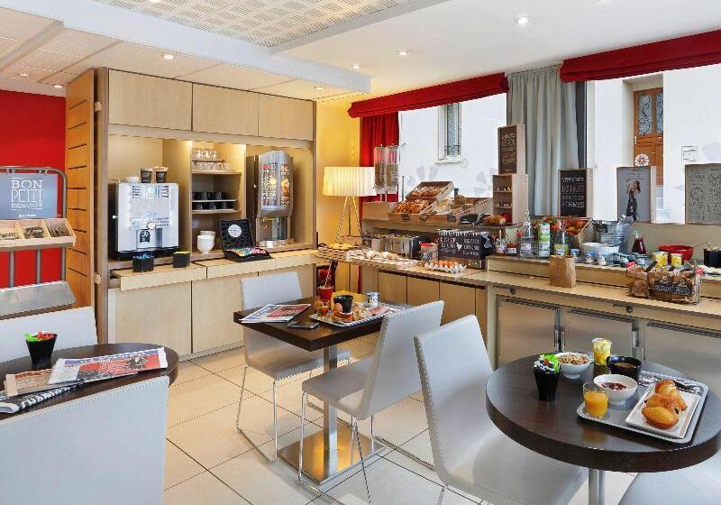 בית מלון כפרי Ibis Etampes