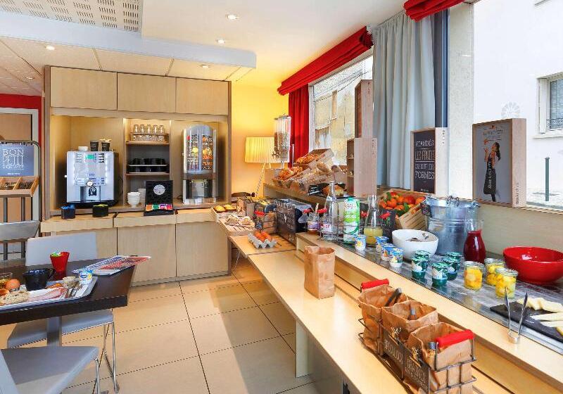 בית מלון כפרי Ibis Etampes