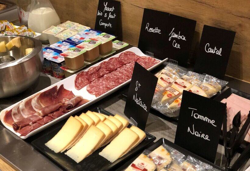 Отель Kyriad Aix Les Milles Plan De Campagne