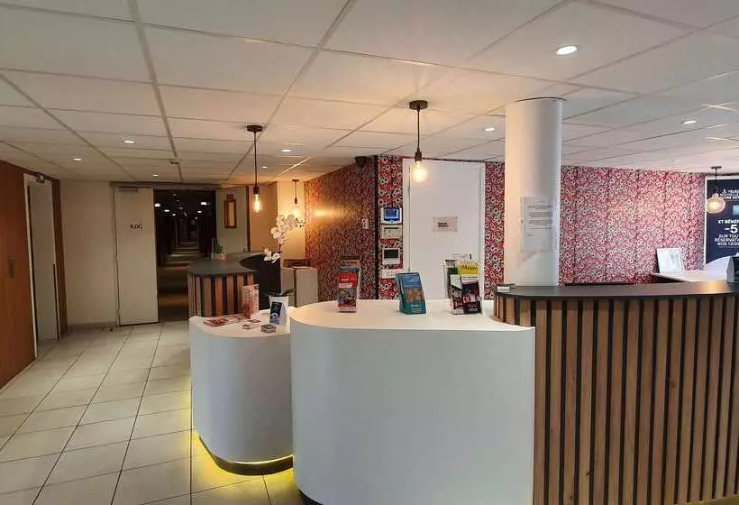 ホテル Kyriad Aix Les Milles Plan De Campagne